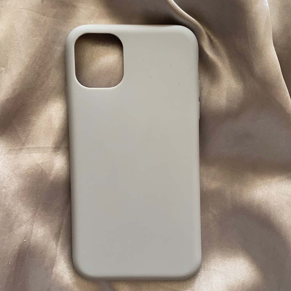 Silicone iPhone 11/ XR cover